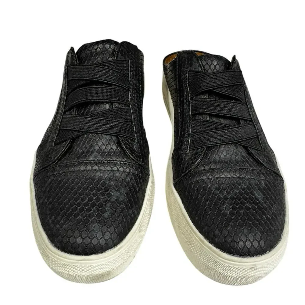 Dolce Vita slip-on sneakers, textured snakeskin, white platform sole size 7